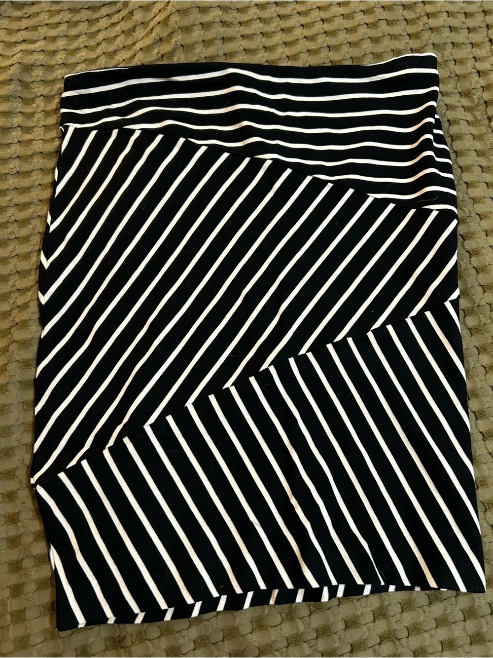 Striped Mini Skirt in Black & White Like New